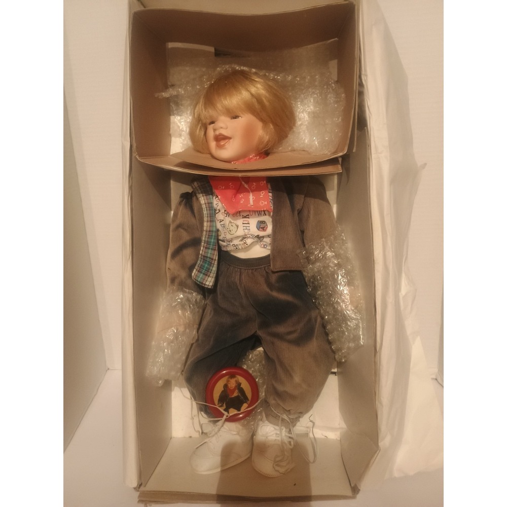 17" Vintage Huggs & Kisses Porcelain Boy Doll Faded Clothing Boxed
